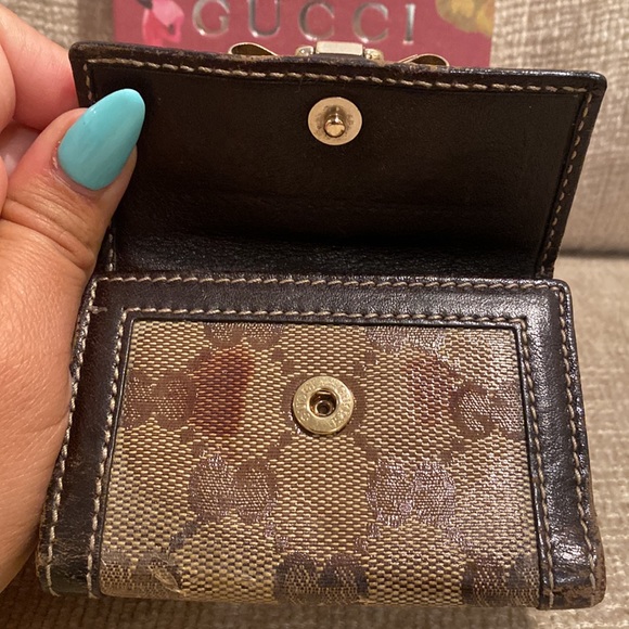 Authentic Gucci Card and key holder - Picture 5 of 14